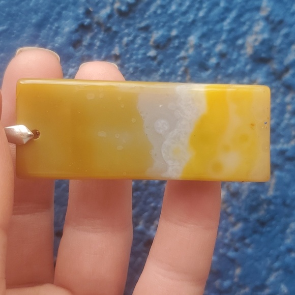 New Yellow Onyx Druzy Geode Agate Oblong Pendant. - Picture 9 of 16